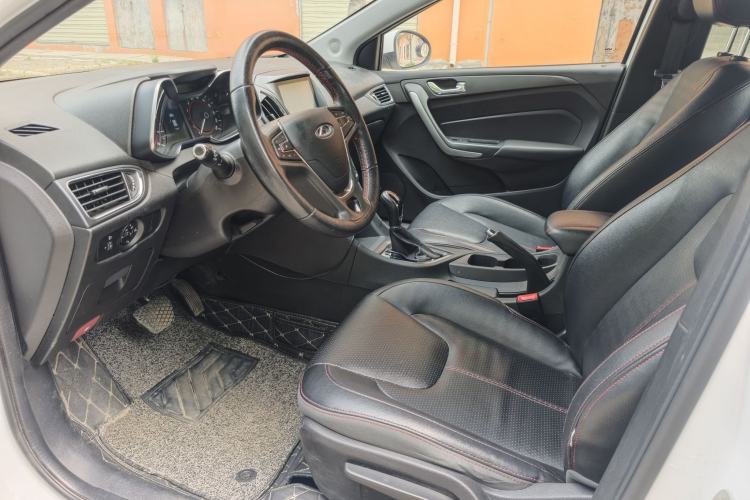 Used Chery Arrizo 5 2017 1.5L CVT Elite Edition Interior 3