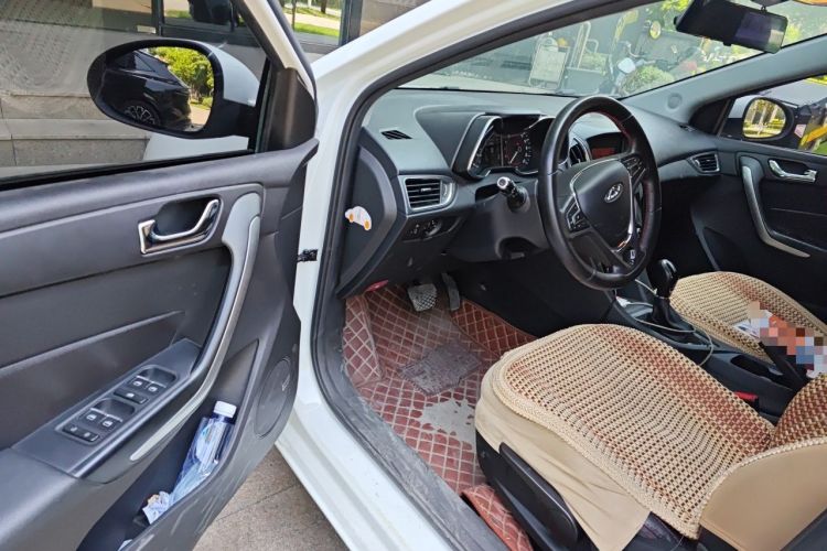 Used Chery Arrizo 5 2017 1.5L CVT Trendsetting Edition Interior 3