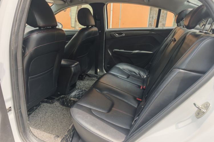 Used Chery Arrizo 5 2017 1.5L CVT Elite Edition Interior 4