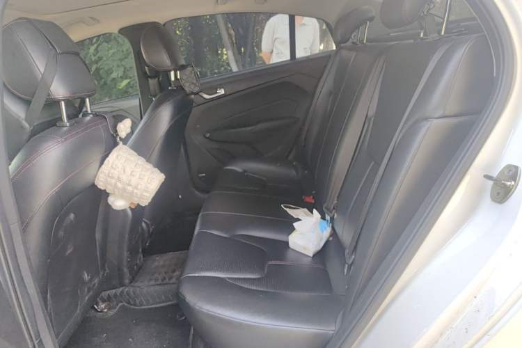 Used Chery Arrizo 5 2017 1.5L CVT Luxury Edition Interior 4