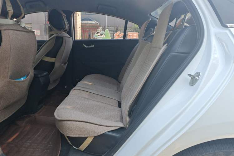 Used Chery Arrizo 5 2017 1.5L Manual Fashion Edition Interior 4