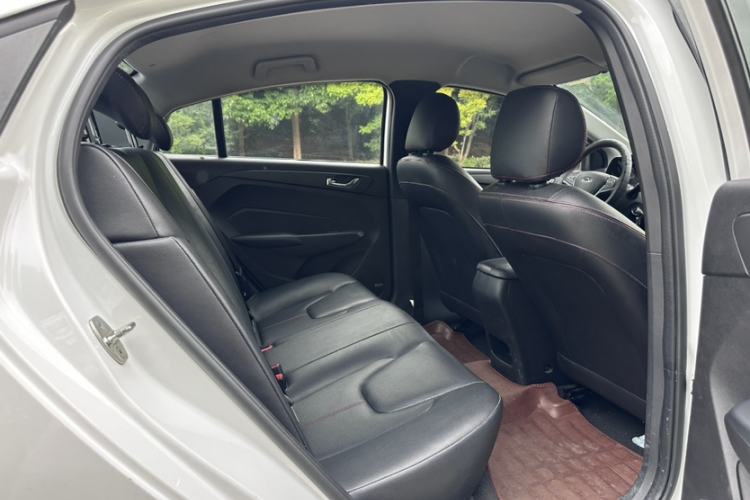 Used Chery Arrizo 5 2017 1.5L Manual Lingchao Edition Interior 5