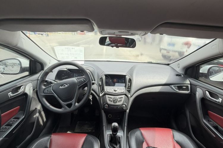 Used Chery Arrizo 5 2017 1.5L Manual Fashion Edition Interior 5