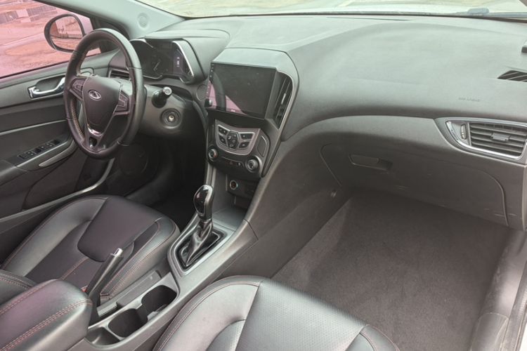 Used Chery Arrizo 5 2017 1.5L CVT Trendsetting Edition Interior 7