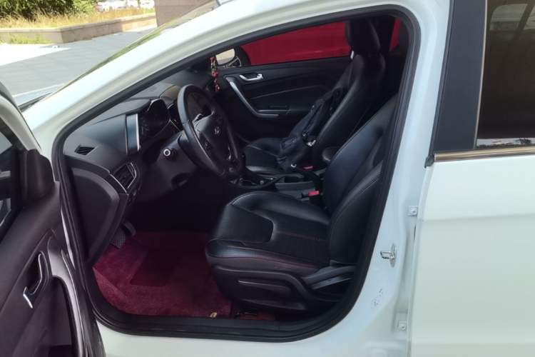 Used Chery Arrizo 5 2017 1.5L CVT Trendsetting Edition Left Front Seat