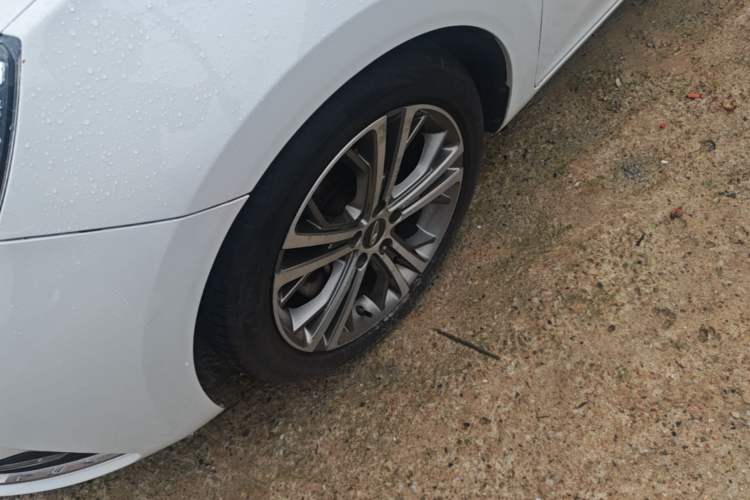 Used Chery Arrizo 5 2017 1.5L Manual Luxury Edition Left Front Wheel Hub