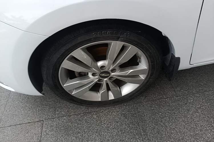 Used Chery Arrizo 5 2017 1.5L CVT Elite Edition Left Front Wheel Hub