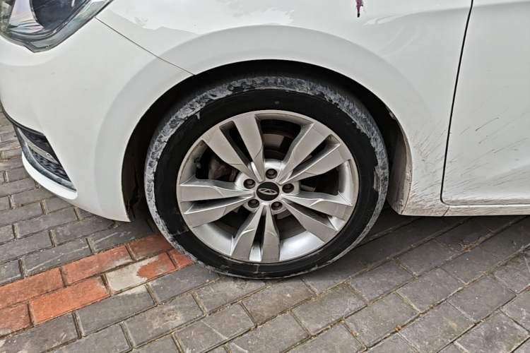 Used Chery Arrizo 5 2017 1.5L Manual Lingchao Edition Left Front Wheel Hub