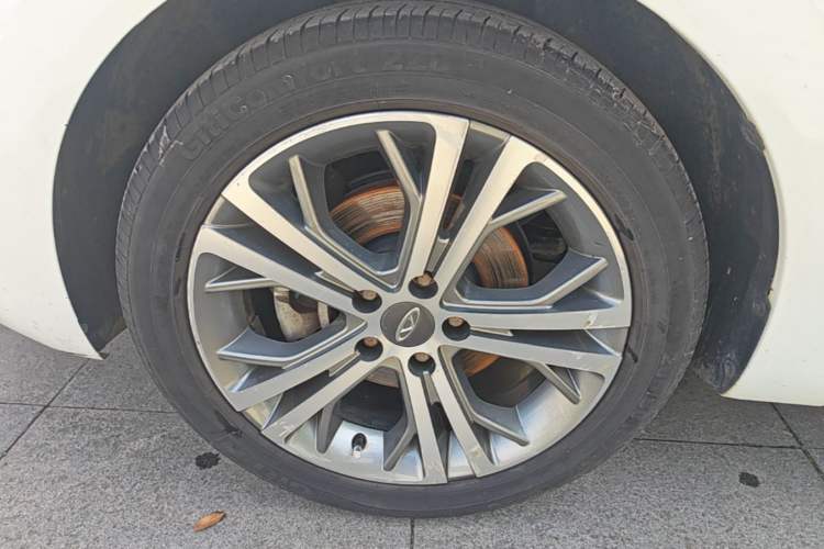 Used Chery Arrizo 5 2017 1.5L Manual Luxury Edition Left Front Wheel Hub