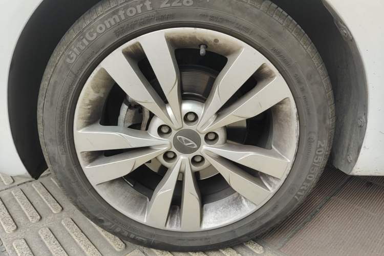 Used Chery Arrizo 5 2017 1.5L Manual Lingchao Edition Left Front Wheel Hub