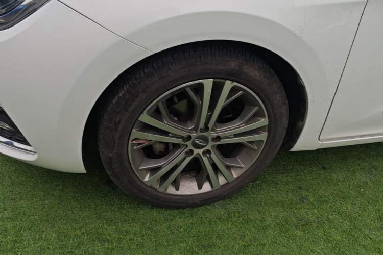 Used Chery Arrizo 5 2017 SPORT 1.5T Manual Luxury Edition Left Front Wheel Hub