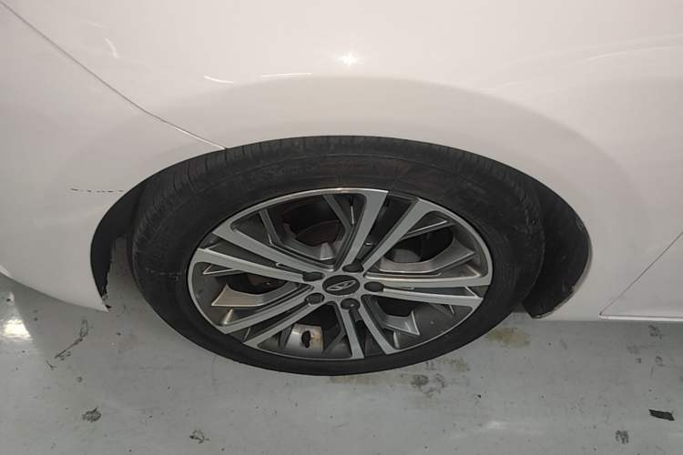 Used Chery Arrizo 5 2017 1.5L CVT Luxury Edition Left Front Wheel Hub