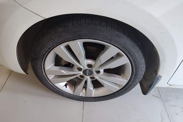 Used Chery Arrizo 5 2017 1.5L Manual Lingchao Edition Left Front Wheel Hub