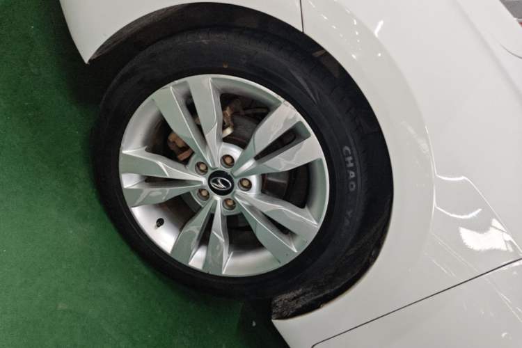 Used Chery Arrizo 5 2017 1.5L CVT Trendsetting Edition Left Front Wheel Hub