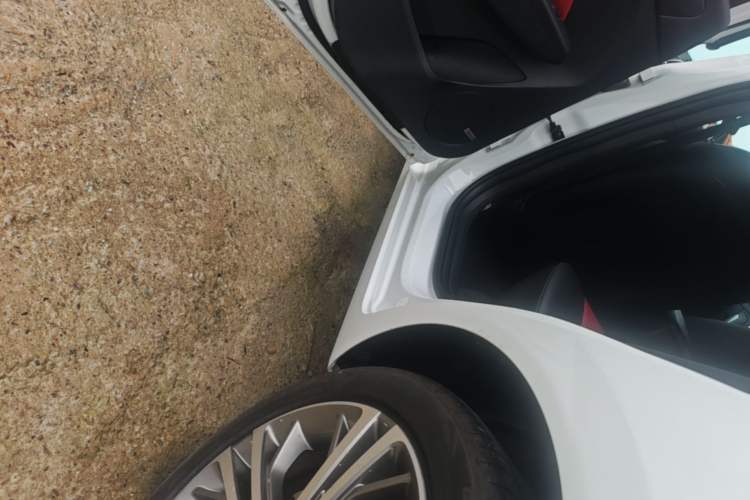 Used Chery Arrizo 5 2017 1.5L Manual Luxury Edition Left Side Sill