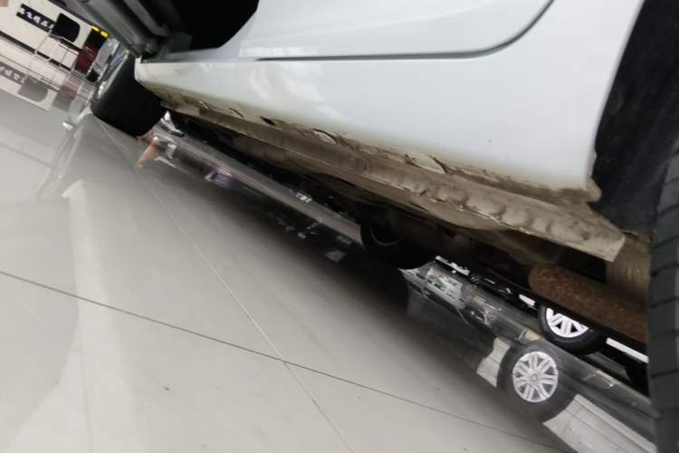 Used Chery Arrizo 5 2017 1.5L CVT Luxury Edition Left Side Sill