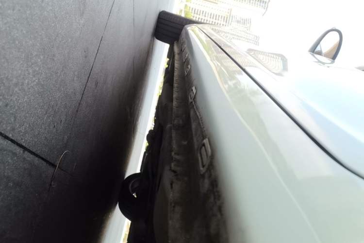 Used Chery Arrizo 5 2017 1.5L CVT Trendsetting Edition Left Side Sill