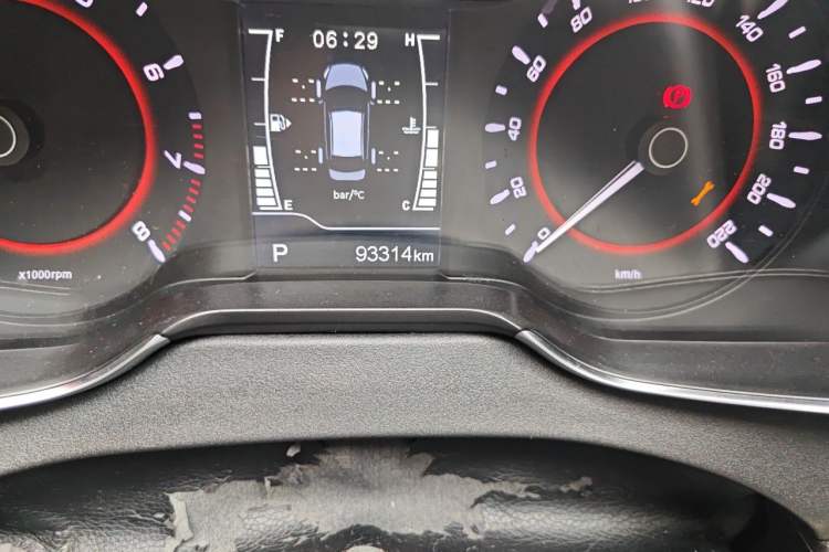 Used Chery Arrizo 5 2017 1.5L CVT Fashion Edition Odometer Close Up