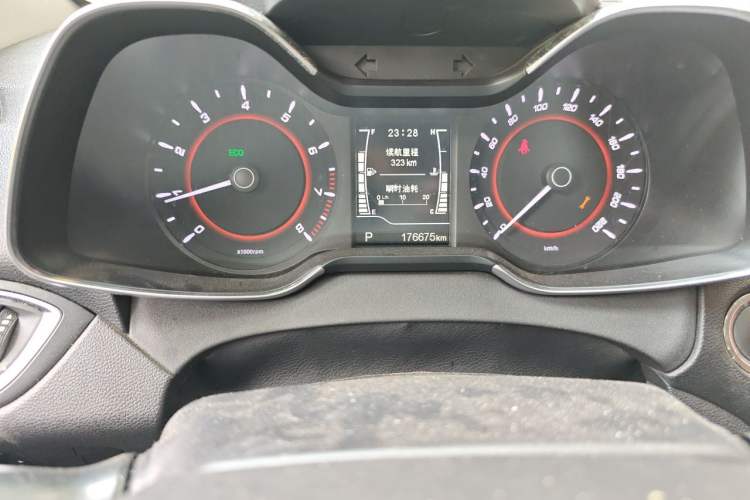 Used Chery Arrizo 5 2017 1.5L CVT Deluxe Edition Odometer Close Up