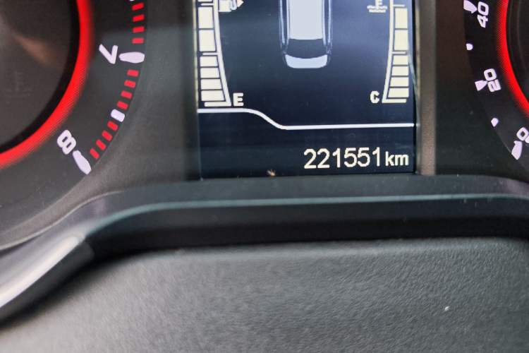Used Chery Arrizo 5 2017 SPORT 1.5T Manual Fashion Edition Odometer Close Up