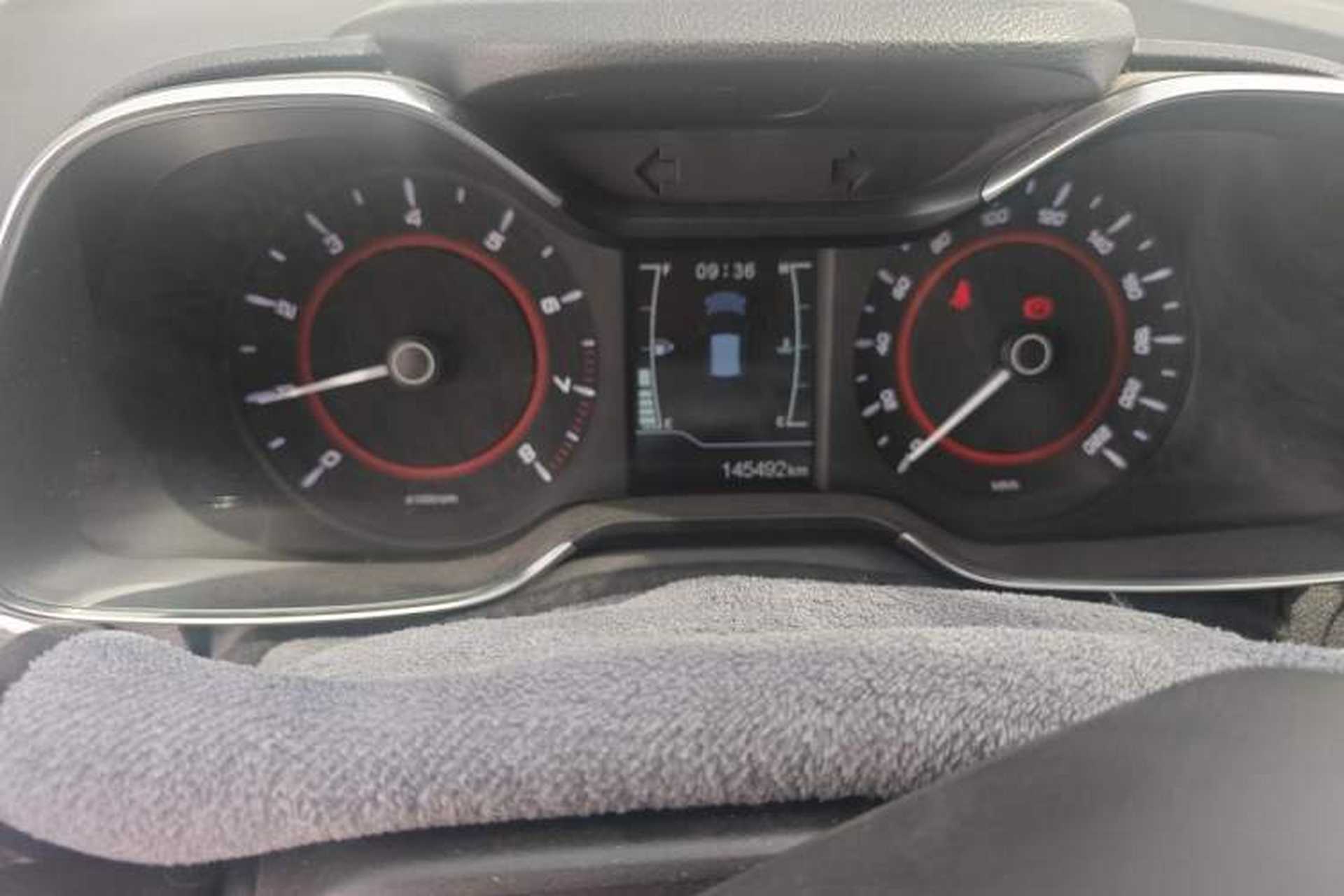 Used Chery Arrizo 5 2017 1.5L Manual Lingchao Edition Odometer Close Up