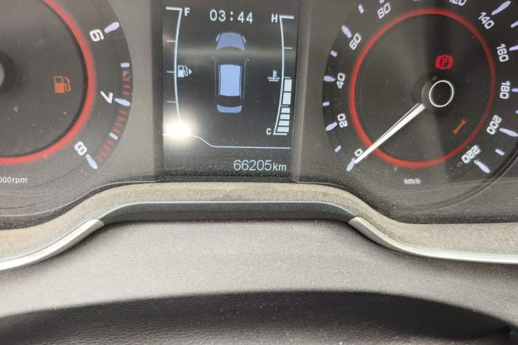 Used Chery Arrizo 5 2017 SPORT 1.5T Manual Fashion Edition Odometer Close Up