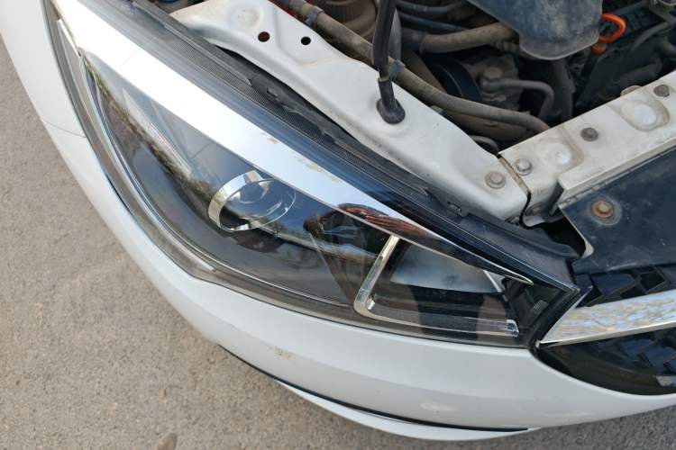 Used Chery Arrizo 5 2017 SPORT 1.5T Manual Fashion Edition Right Front Headlight