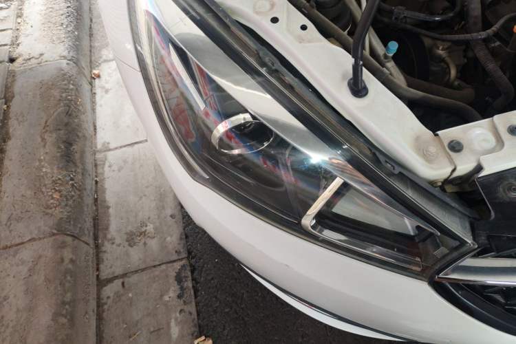 Used Chery Arrizo 5 2017 1.5L Manual Luxury Edition Right Front Headlight
