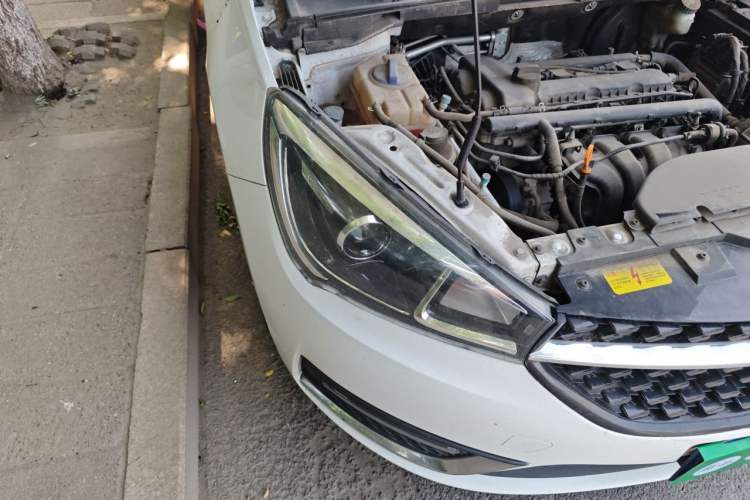 Used Chery Arrizo 5 2017 1.5L CVT Trendsetting Edition Right Front Headlight