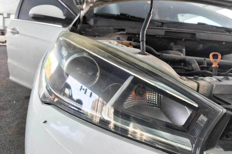 Used Chery Arrizo 5 2017 1.5L CVT Luxury Edition Right Front Headlight