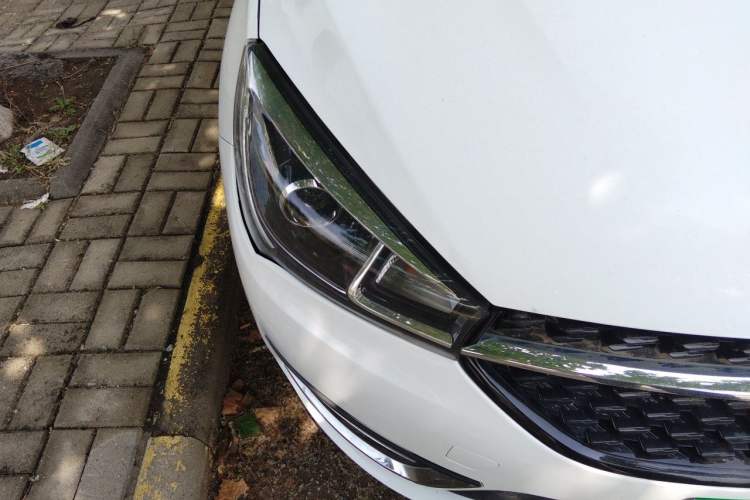 Used Chery Arrizo 5 2017 1.5L CVT Trendsetting Edition Right Front Headlight