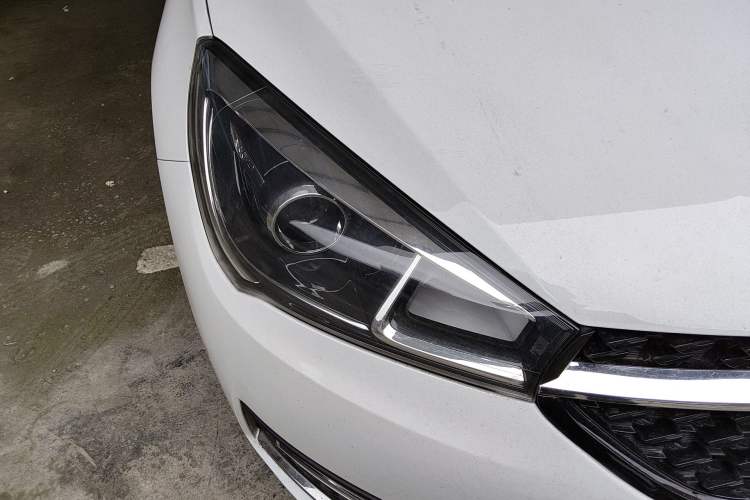 Used Chery Arrizo 5 2017 1.5L CVT Luxury Edition Right Front Headlight