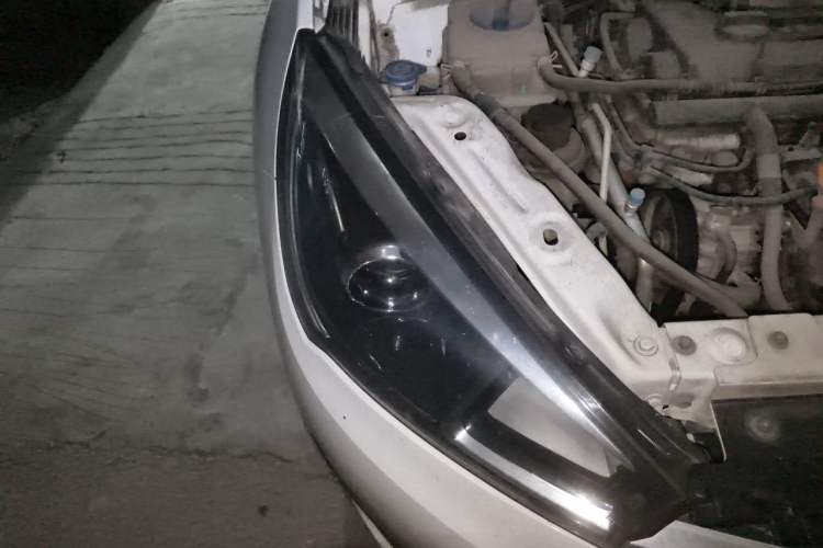 Used Chery Arrizo 5 2017 1.5L Manual Luxury Edition Right Front Headlight
