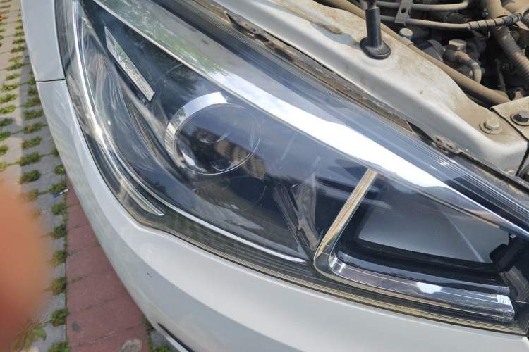 Used Chery Arrizo 5 2017 1.5L CVT Trendsetting Edition Right Front Headlight
