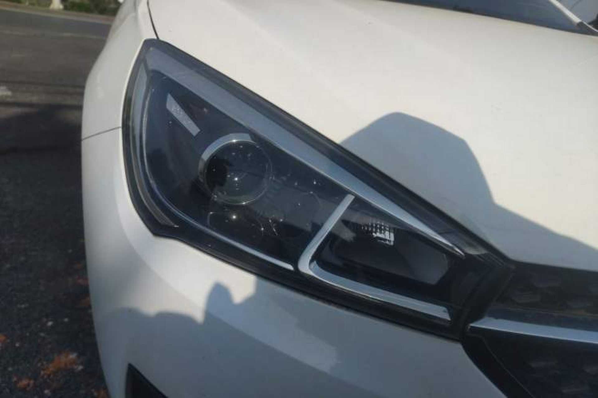 Used Chery Arrizo 5 2017 1.5L CVT Trendsetting Edition Right Front Headlight