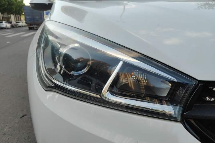 Used Chery Arrizo 5 2017 1.5L Manual Lingchao Edition Right Front Headlight