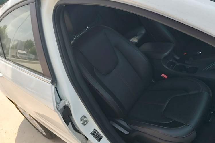 Used Chery Arrizo 5 2017 1.5L CVT Elite Edition Right Front Seat
