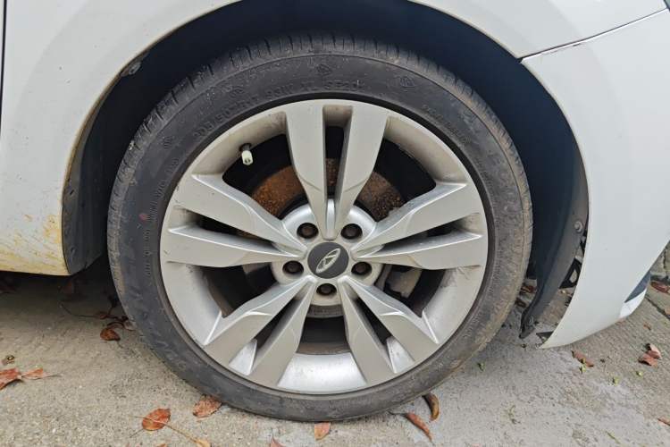Used Chery Arrizo 5 2017 1.5L CVT Fashion Edition Right Front Wheel Hub