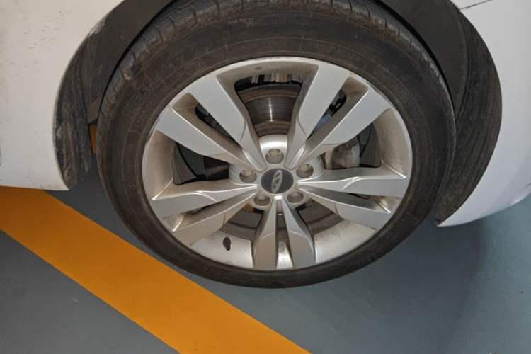 Used Chery Arrizo 5 2017 1.5L Manual Lingchao Edition Right Front Wheel Hub