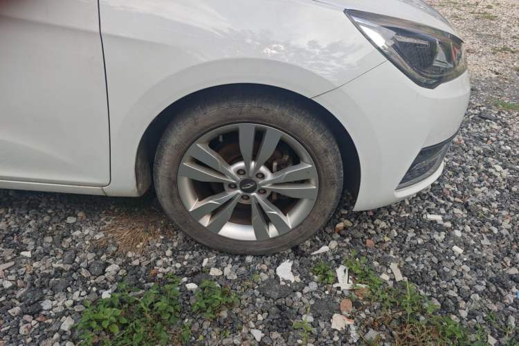 Used Chery Arrizo 5 2017 1.5L Manual Lingchao Edition Right Front Wheel Hub
