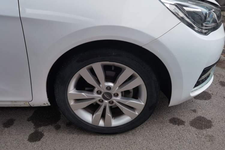 Used Chery Arrizo 5 2017 1.5L Manual Lingchao Edition Right Front Wheel Hub