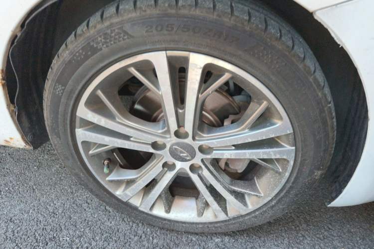 Used Chery Arrizo 5 2017 1.5L CVT Luxury Edition Right Front Wheel Hub
