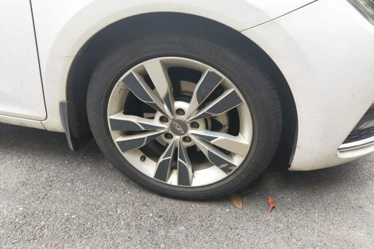 Used Chery Arrizo 5 2017 1.5L Manual Lingchao Edition Right Front Wheel Hub