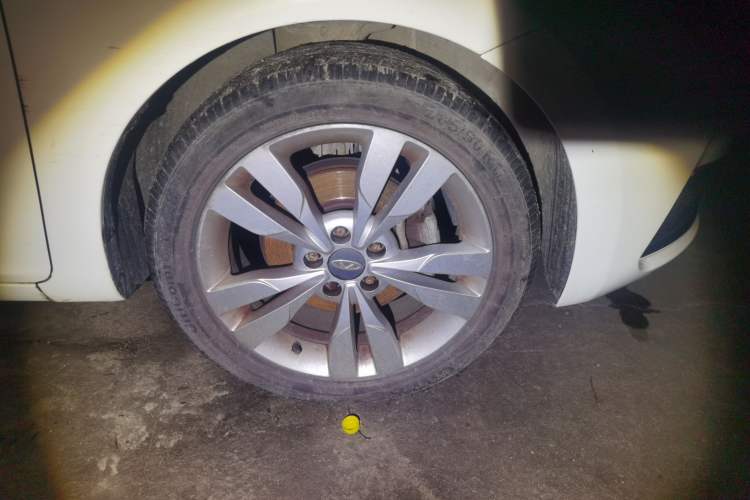 Used Chery Arrizo 5 2017 1.5L Manual Lingchao Edition Right Front Wheel Hub