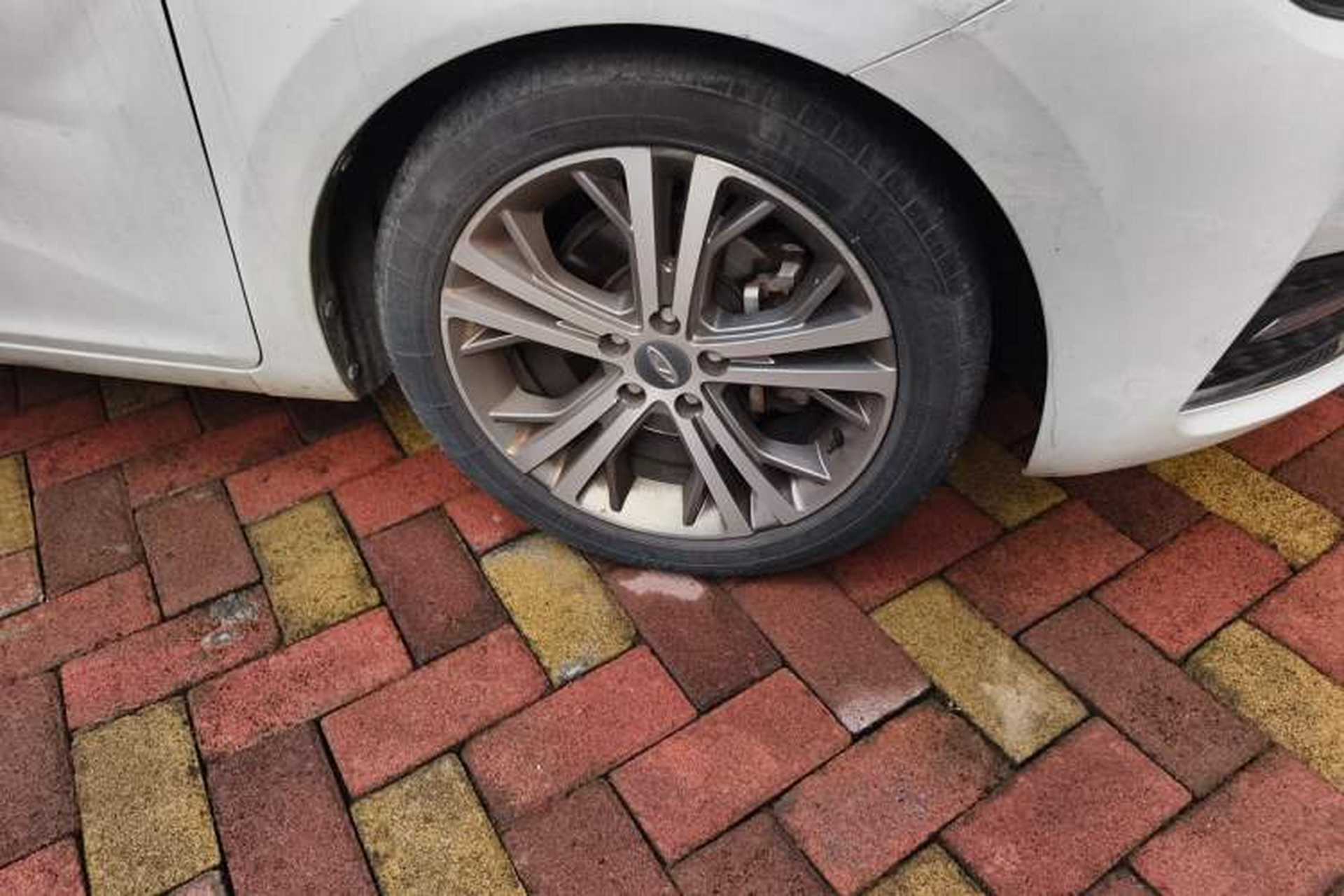 Used Chery Arrizo 5 2017 1.5L CVT Luxury Edition Right Front Wheel Hub