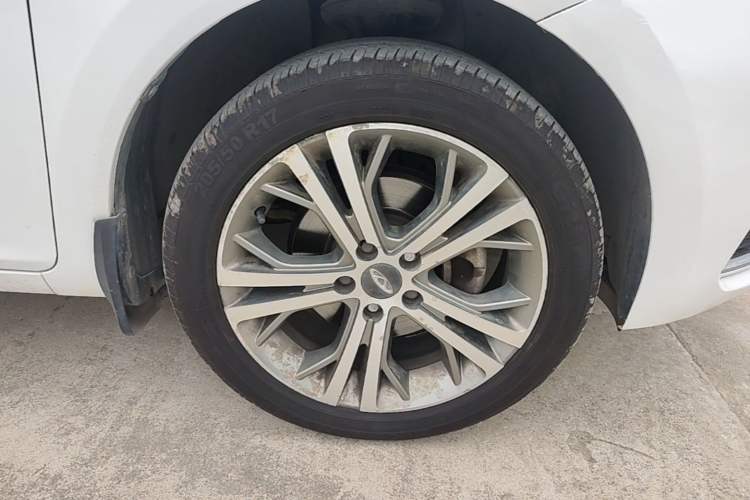 Used Chery Arrizo 5 2017 1.5L CVT Luxury Edition Right Front Wheel Hub