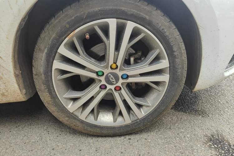 Used Chery Arrizo 5 2017 1.5L Manual Luxury Edition Right Front Wheel Hub