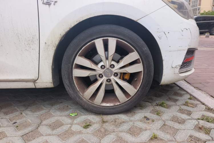 Used Chery Arrizo 5 2017 SPORT 1.5T Manual Fashion Edition Right Front Wheel Hub