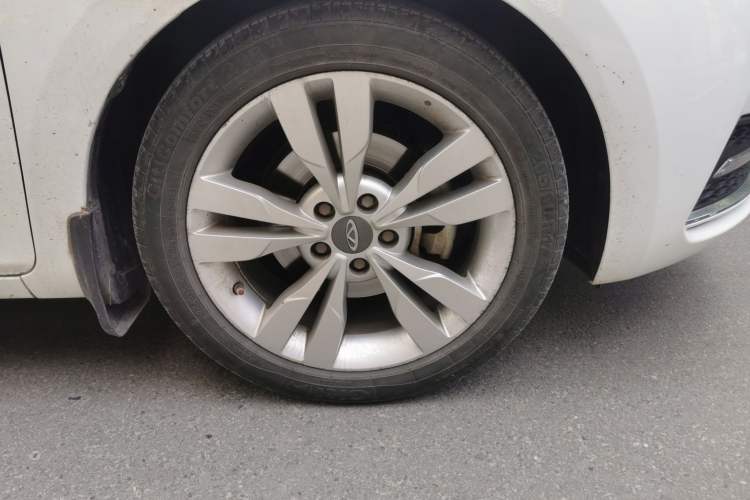 Used Chery Arrizo 5 2017 1.5L Manual Lingchao Edition Right Front Wheel Hub
