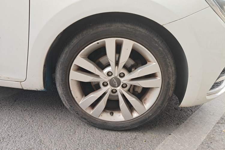 Used Chery Arrizo 5 2017 1.5L CVT Fashion Edition Right Front Wheel Hub